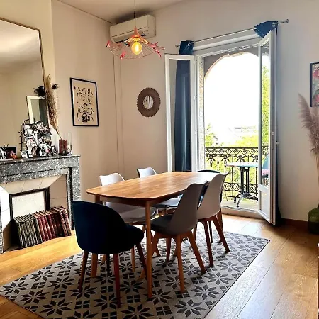 Beautiful And Large Secure 2 Bedroom Haussmann Virg ベジエ