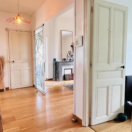 Beautiful And Large Secure 2 Bedroom Haussmann Virg * ベジエ